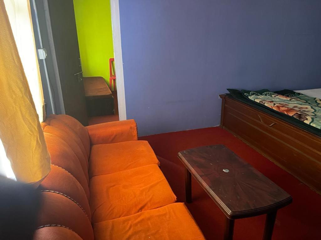 International Youth Hostel Darjeeling Дарджилинг Екстериор снимка