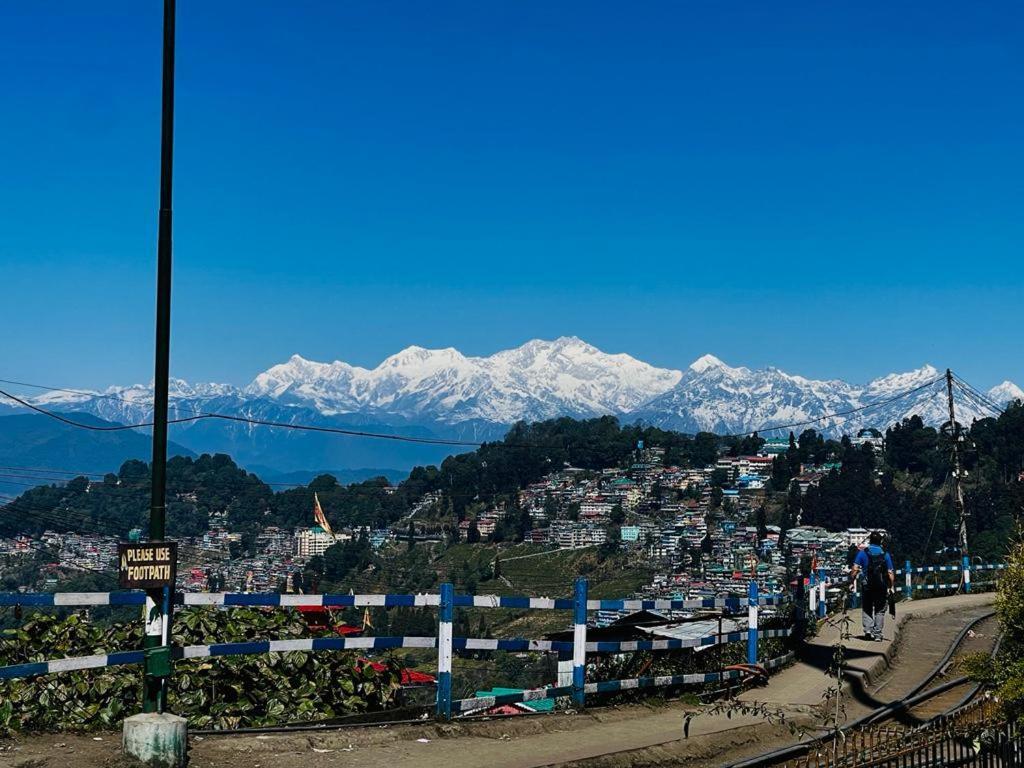 International Youth Hostel Darjeeling Дарджилинг Екстериор снимка